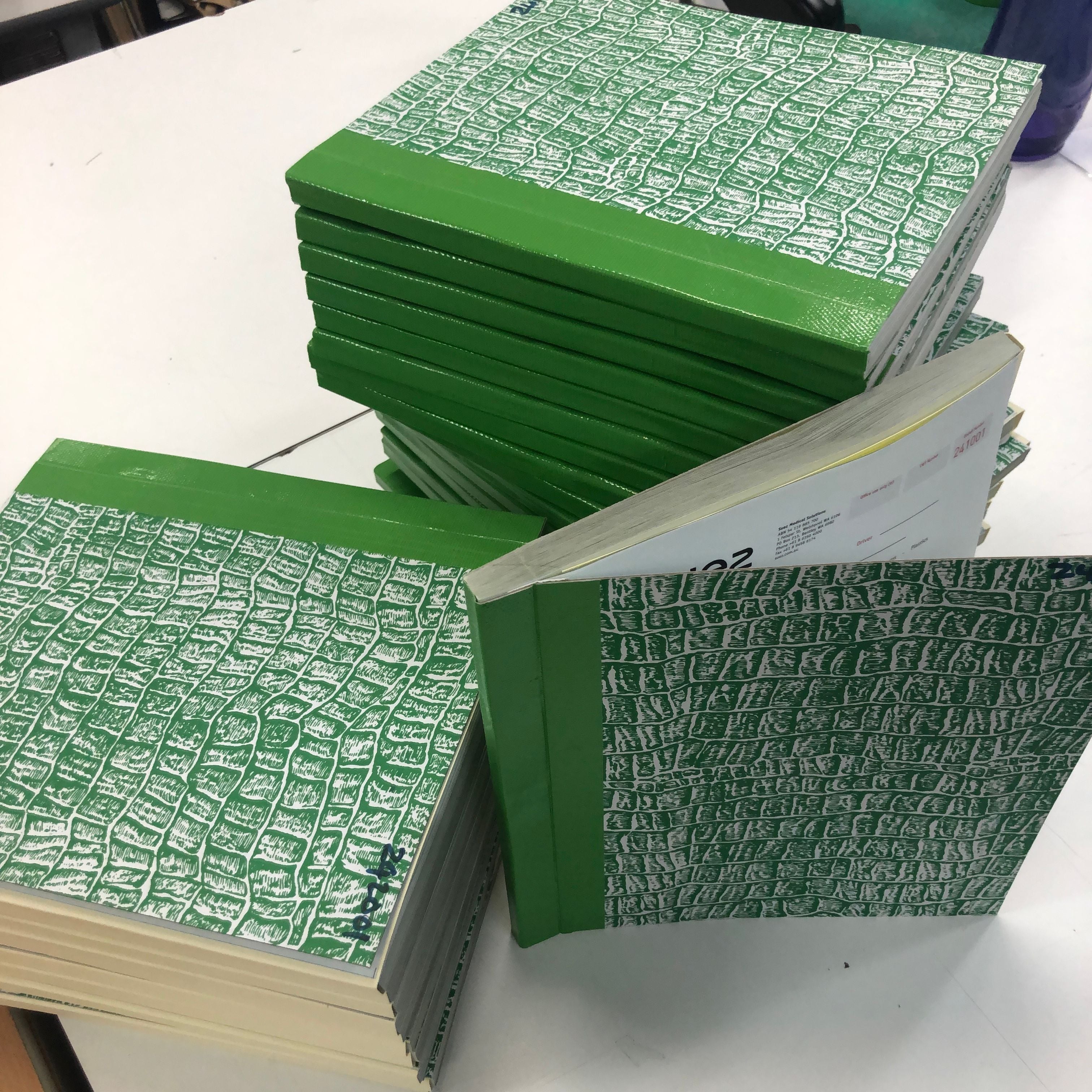 Binding services Image -5d13289fbc030